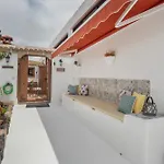 La Casita De Conchita Адехе